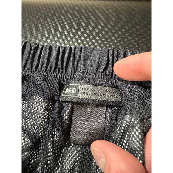 REI Pull On Rain Pants Lined Black Size Large Adjustable Waist Packable Hiking - Picture 3 of 14